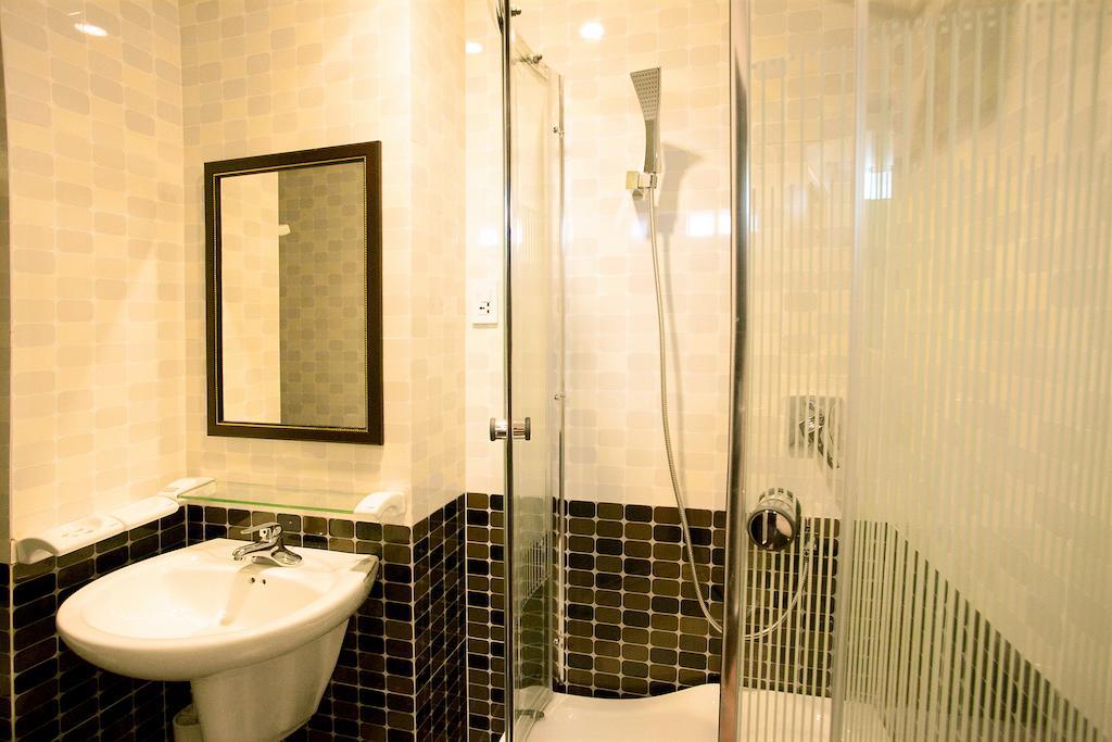 Galaxy Apartment Nha Trang Habitación foto